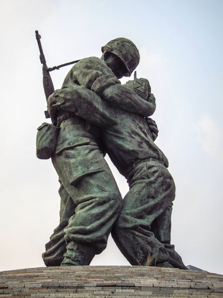 Statue of Two Brothers