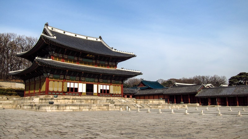 Injeongjeon Hall was used by the king for meetings with foreign visitors at Changdeokgung Palace