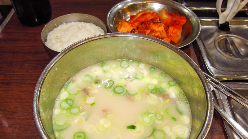 Milky soup made using ox bones and brisket at Sinseon Seolleongtang