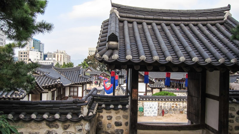 Namsangol Hanok Village in Seoul shows what life during the Joseon Dynasty was like