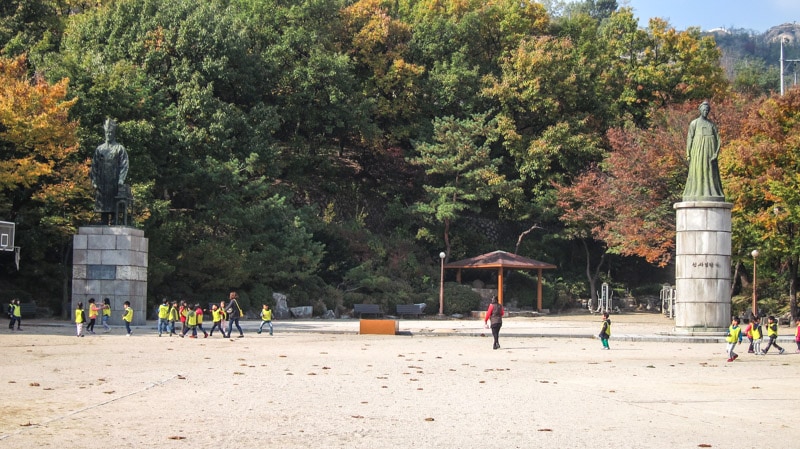 Playground and statues at Sajik Park in Seoul