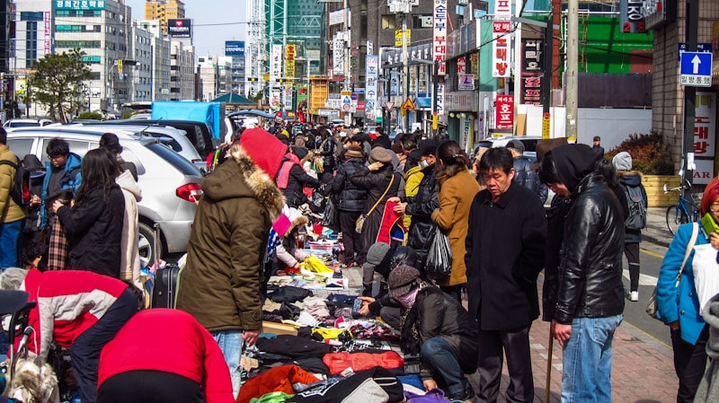 Seocho Saturday Flea Market in Seoul