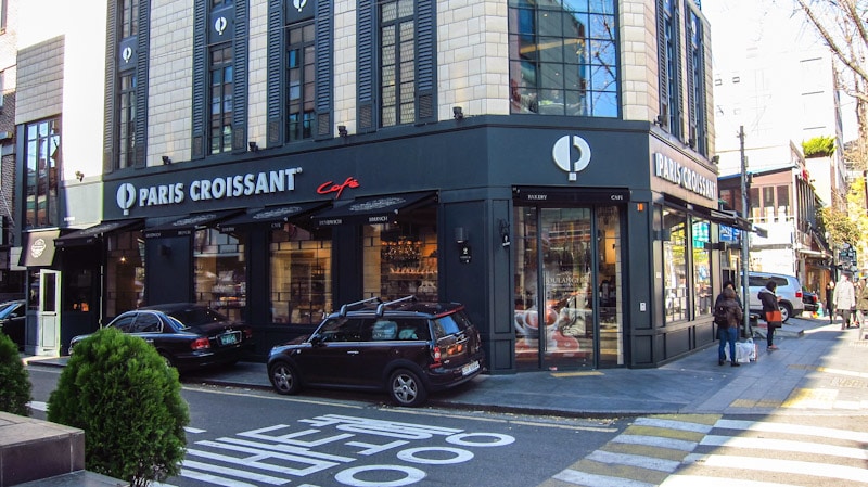 Paris Croissant is  found all over Seoul, but this location uses wheat imported from Paris