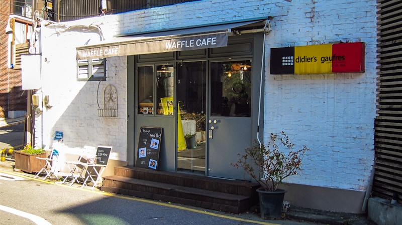 Stop by the Waffle Cafe for some delicious waffles in Seorae Maeul (Seorae French Village), Seoul