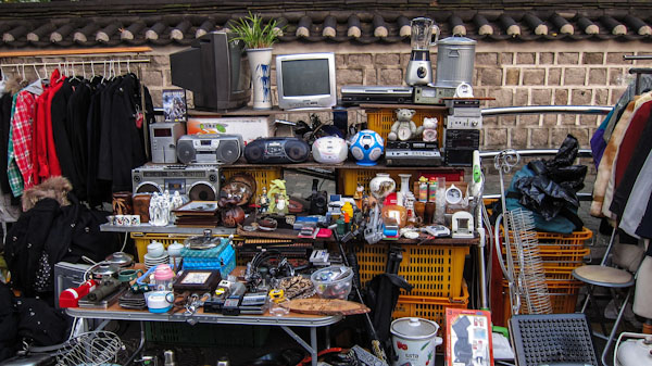 Sungin-dong Flea Market