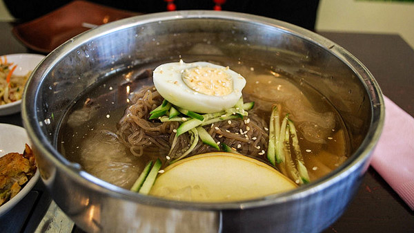 A bowl of naengmyeon