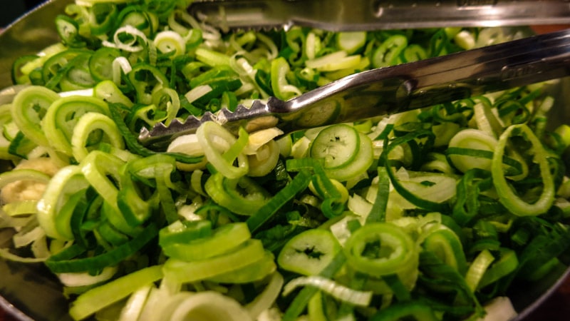 Adding fresh green onions to your gomtang gives it a nice crunch