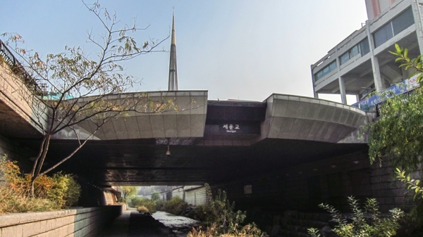 Seungyo Bridge