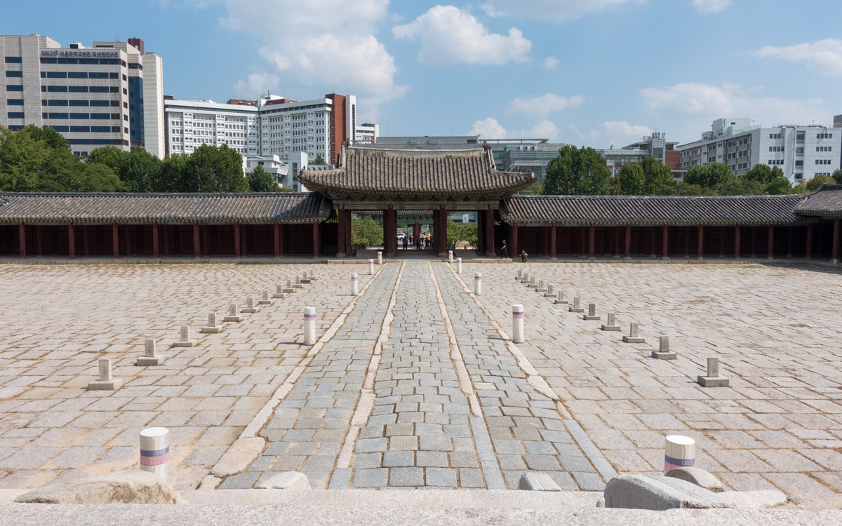 Courtyard in front of Myeongjeongjeon Hall, Changgyeonggung Palace, Seoul, Korea