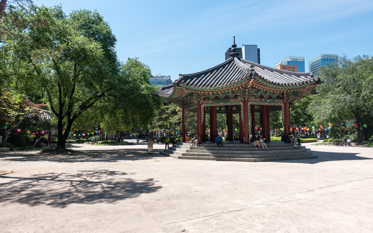 Palgakjeong Pavilion, Tapgol Park, Seoul, Korea