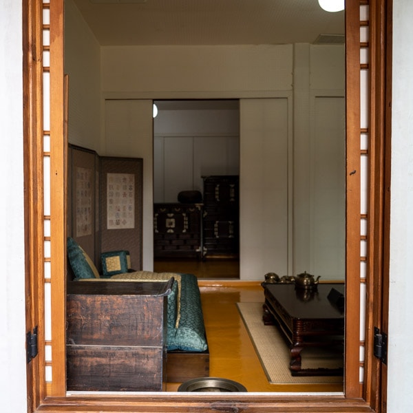 Anbang (lady of the house room), Baek In-je House Museum, Seoul, Korea