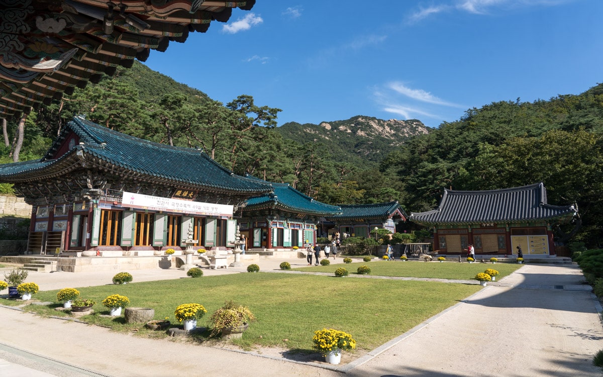 Jingwansa Temple, Seoul, Korea