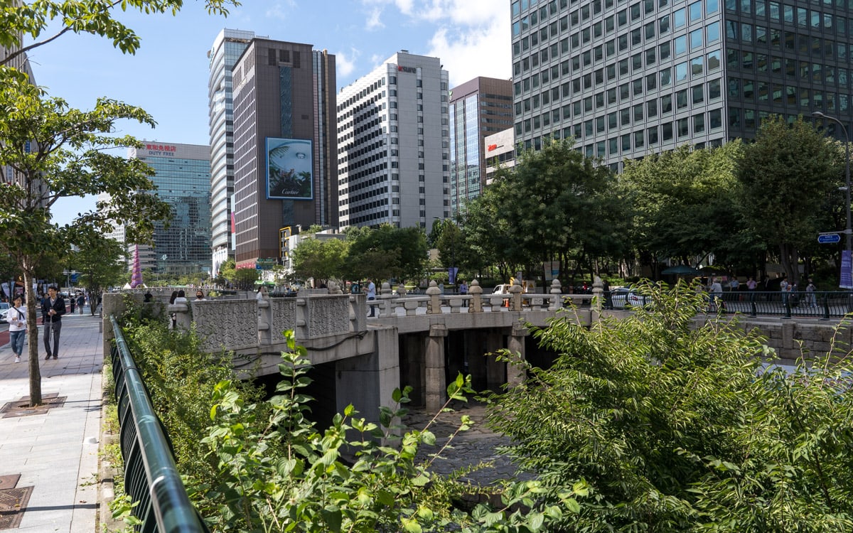 Gwangtonggyo Bridge on the Cheonggyecheon Stream, Seoul, Korea