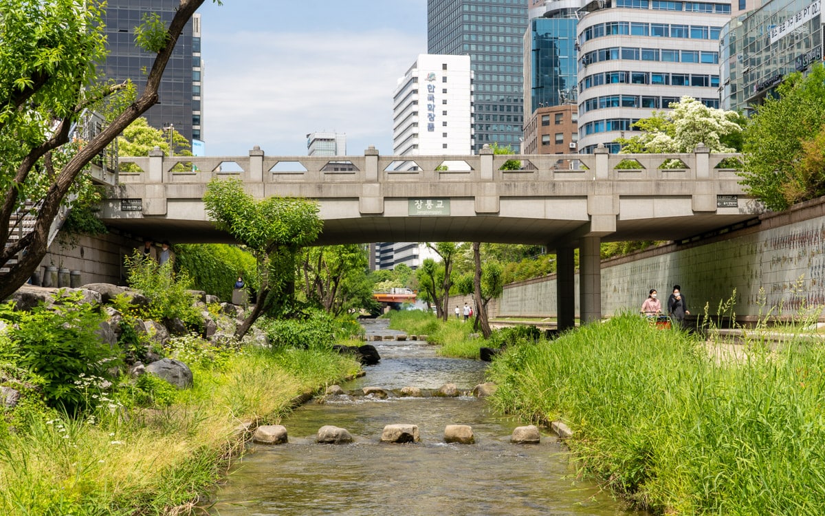 Jangtonggyo Bridge, Seoul, Korea